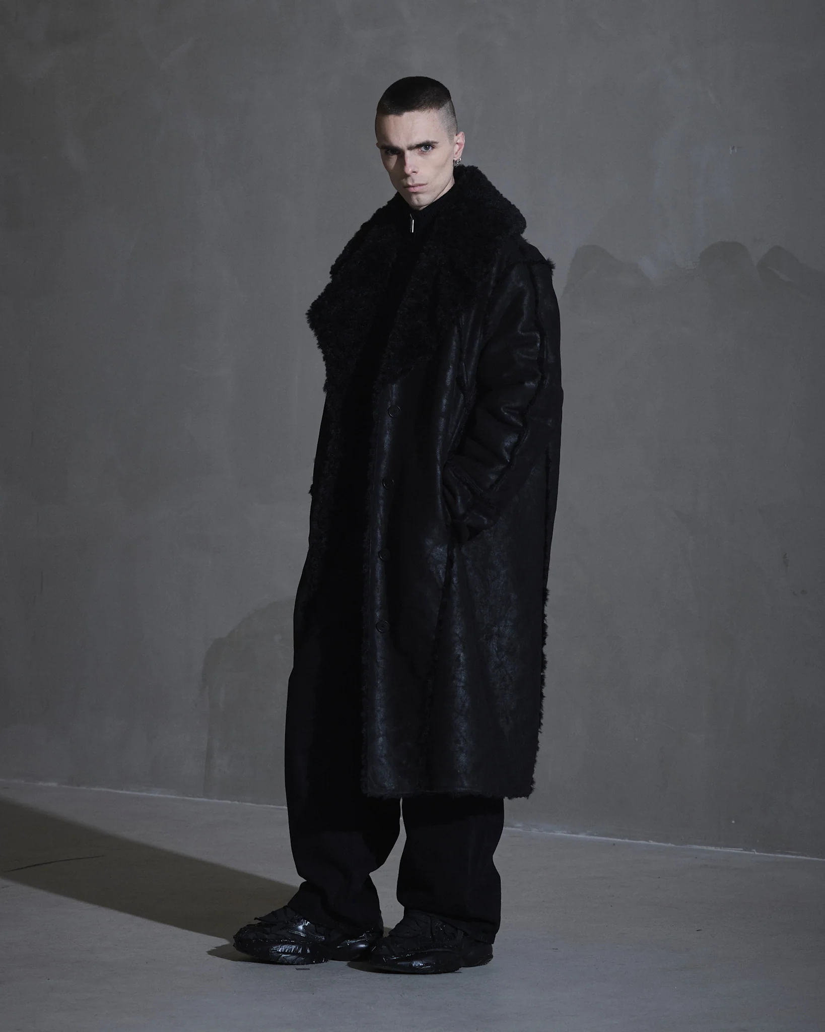 Faux Shearling Coat - Black - Image 5